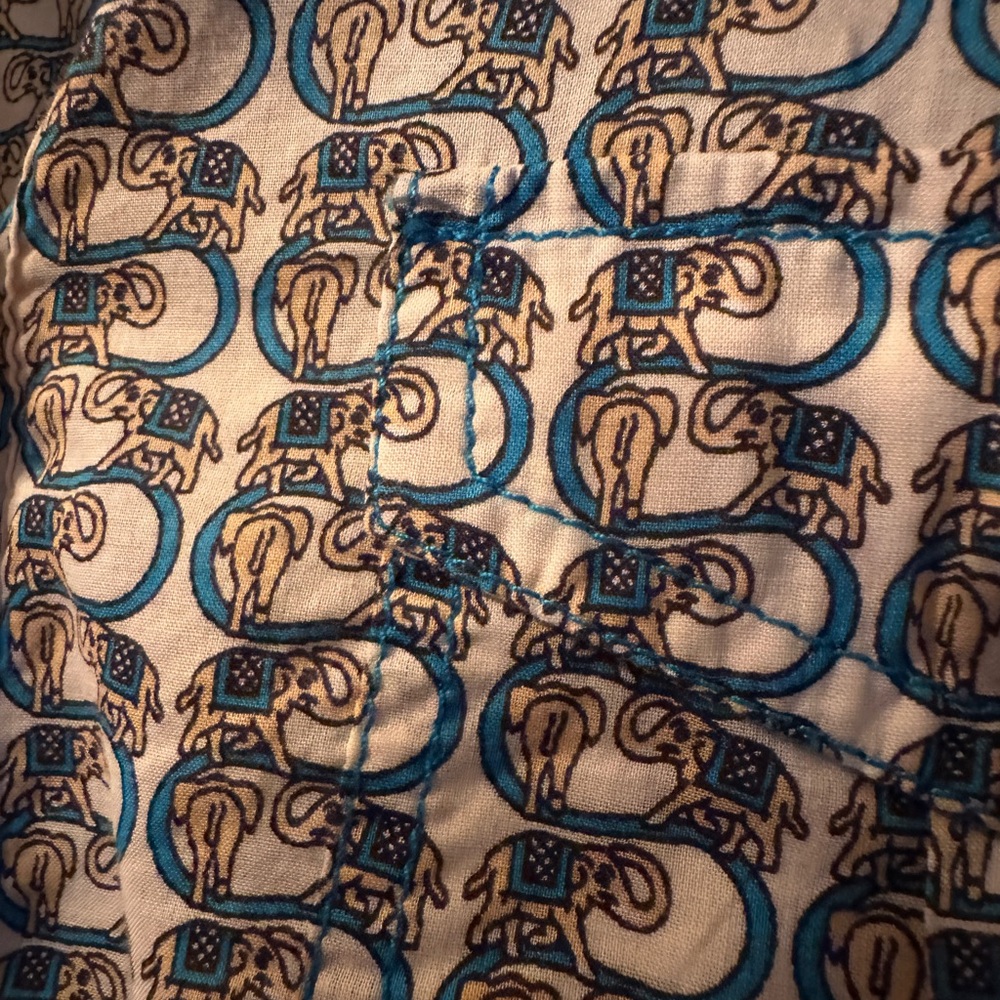 Patterned Button-Up Women's Top - Picture 8 of 10